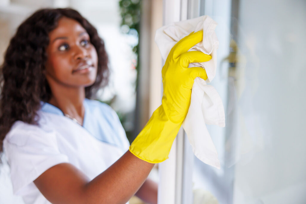 Picture of a woman expert recurring cleaning in San Luis Obispo County